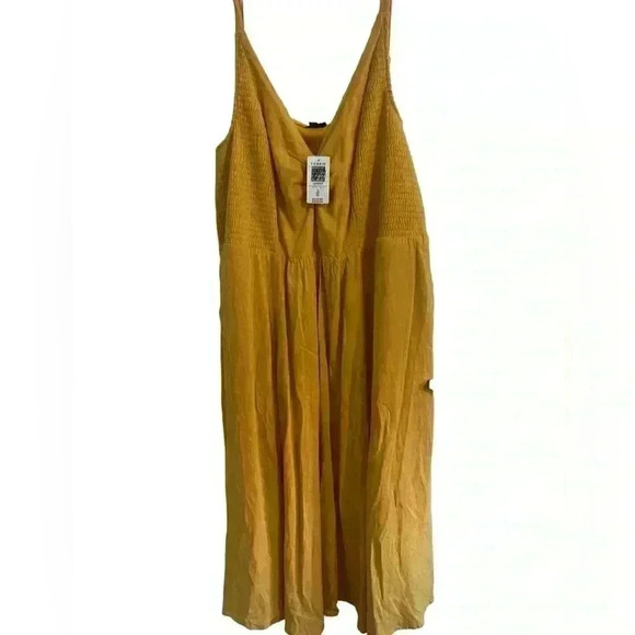 Torrid NWT Smocked Midi Thin Strapped Dress Size 4X - Picture 1 of 11